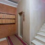 Guesthost - With Terrace 10 Min Walk From Piazza Santo Stefano
