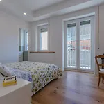 Guesthost - With Terrace 10 Min Walk From Piazza Santo Stefano *