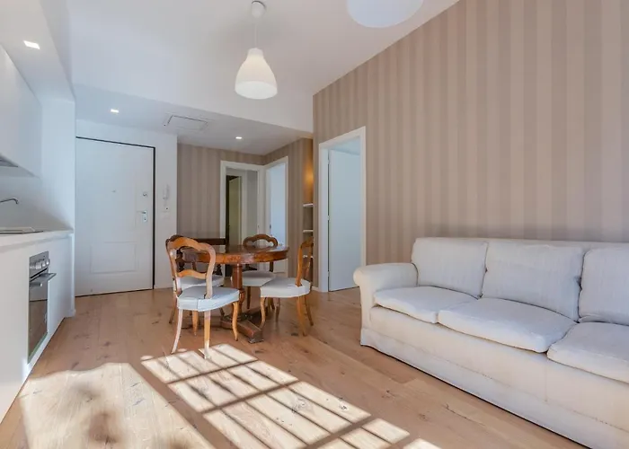 Guesthost - With Terrace 10 Min Walk From Piazza Santo Stefano