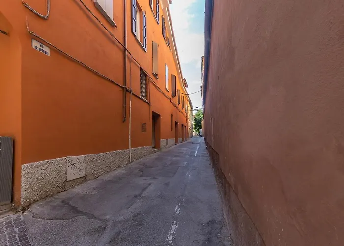 Guesthost - With Terrace 10 Min Walk From Piazza Santo Stefano * Bolonya