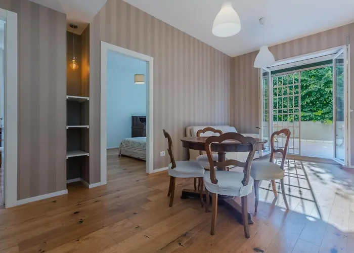 Apartamento Guesthost - With Terrace 10 Min Walk From Piazza Santo Stefano *